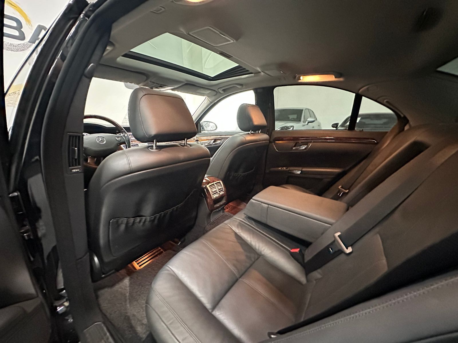 Fahrzeugabbildung Mercedes-Benz S 500 AMG S63 OPTIK*SCHIEBEDACH*H&K*